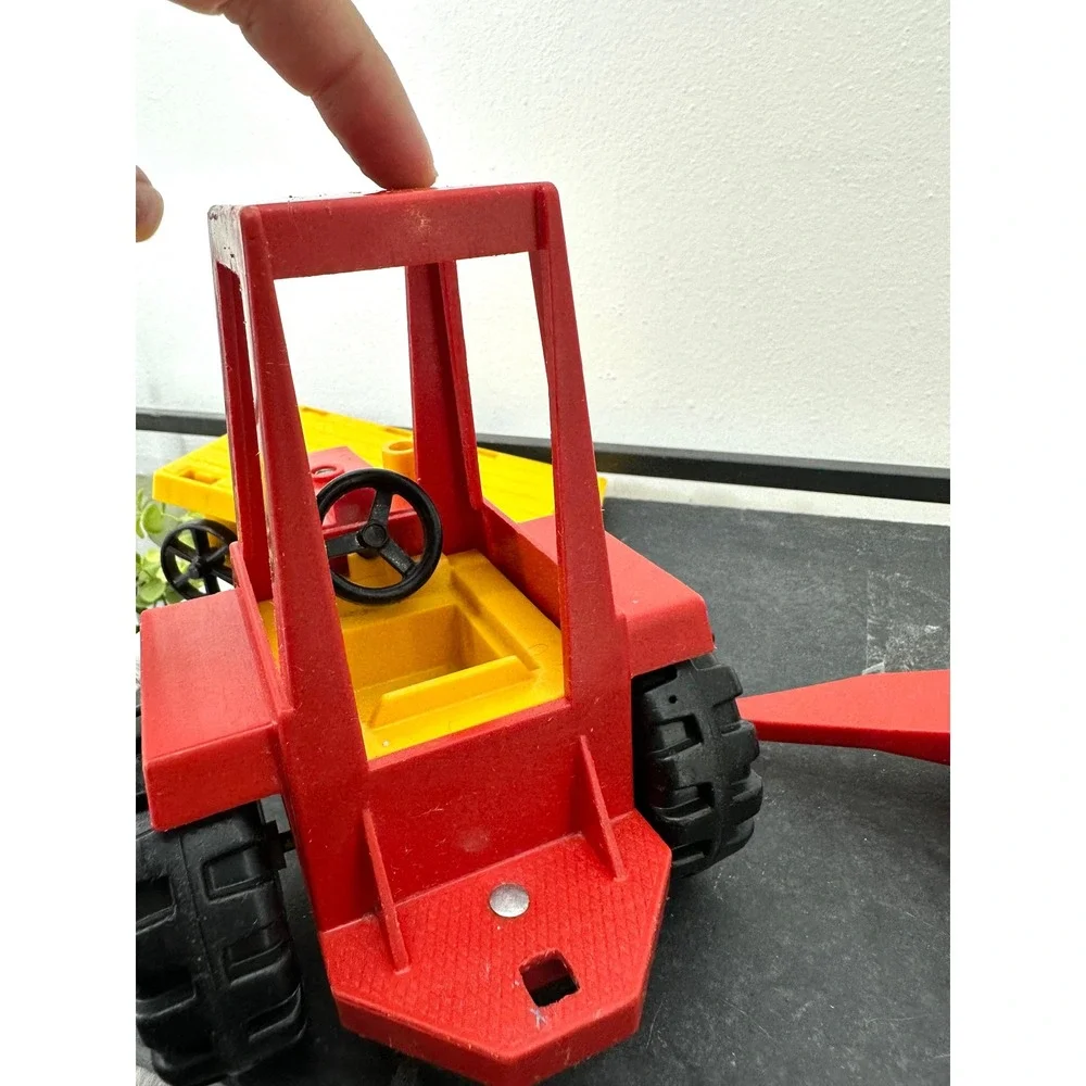 Fisher Price Toys Husky Helpers Farm Tractor & Trailer 331 fp toys preschool